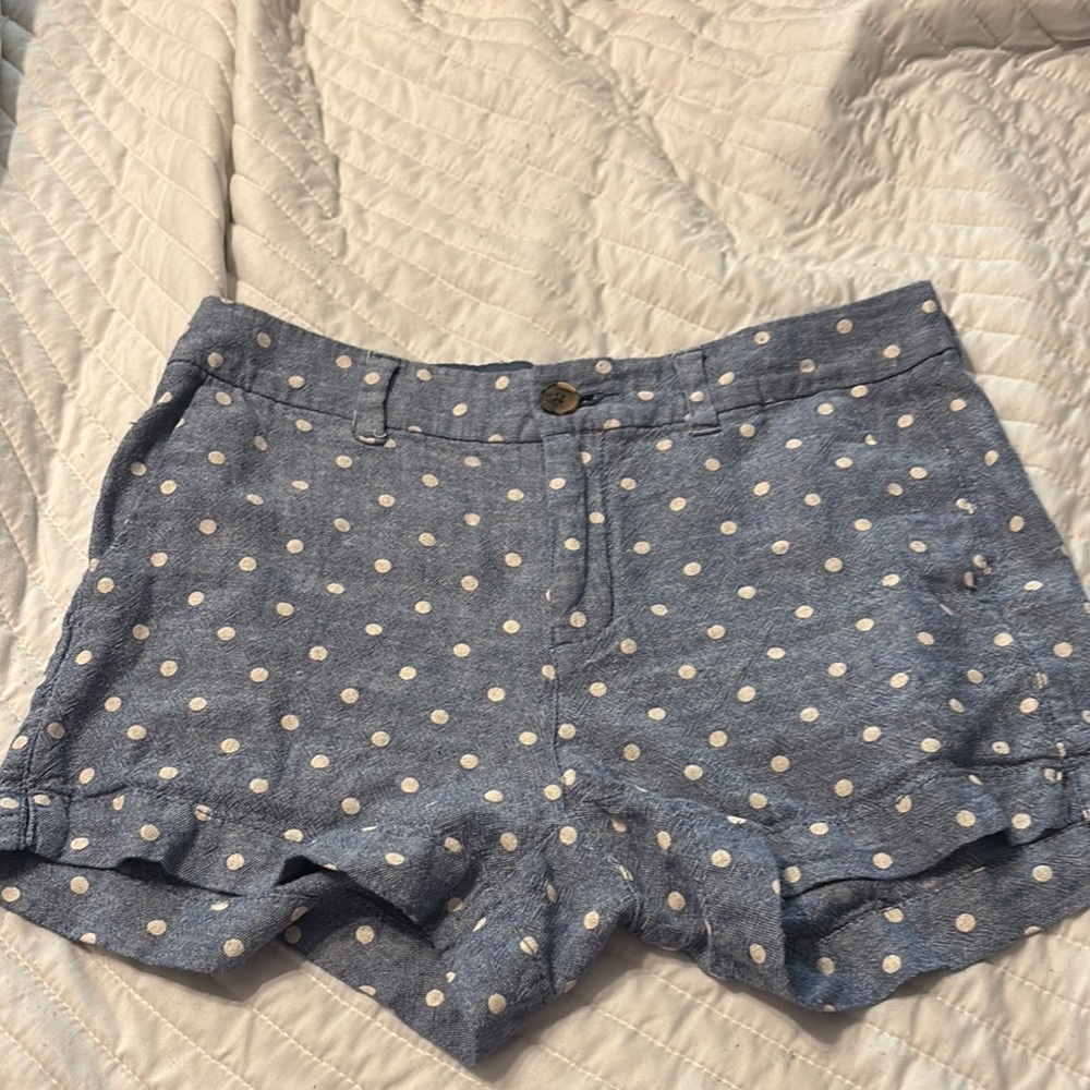 Old Navy Blue and White Bermuda Shorts with Polka Dots❤️